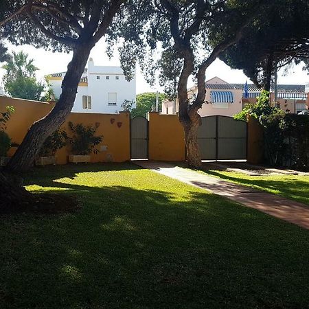Chalet La Barrosa A 800 Mts Playa 奇克拉纳－德拉弗龙特拉 外观 照片